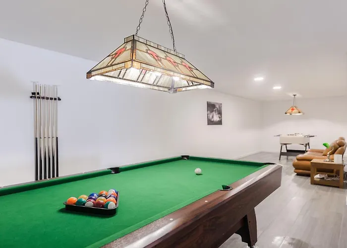 Luxury Chill Villa - Private pool, jacuzzi&exclusive guest experience Villa *