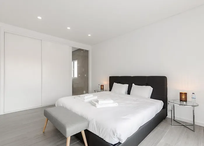 Luxury Chill Villa - Private pool, jacuzzi&exclusive guest experience *