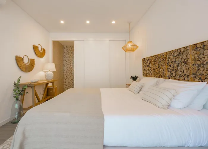 Luxury Chill Villa - Private pool, jacuzzi&exclusive guest experience Villa Santa Barbara (Lisbon)