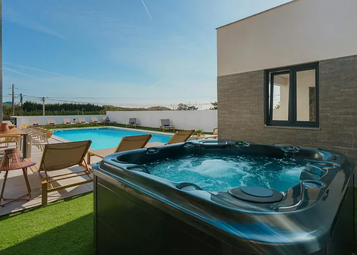 Luxury Chill Villa - Private pool, jacuzzi&exclusive guest experience *