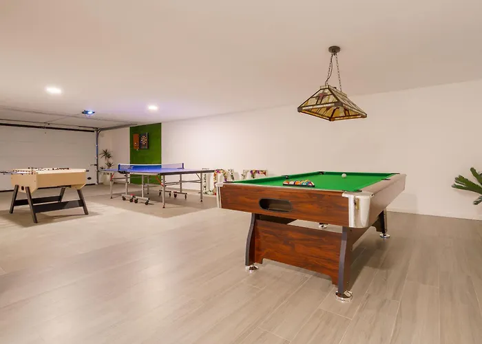 Luxury Chill Villa - Private pool, jacuzzi&exclusive guest experience Santa Barbara (Lisbon)