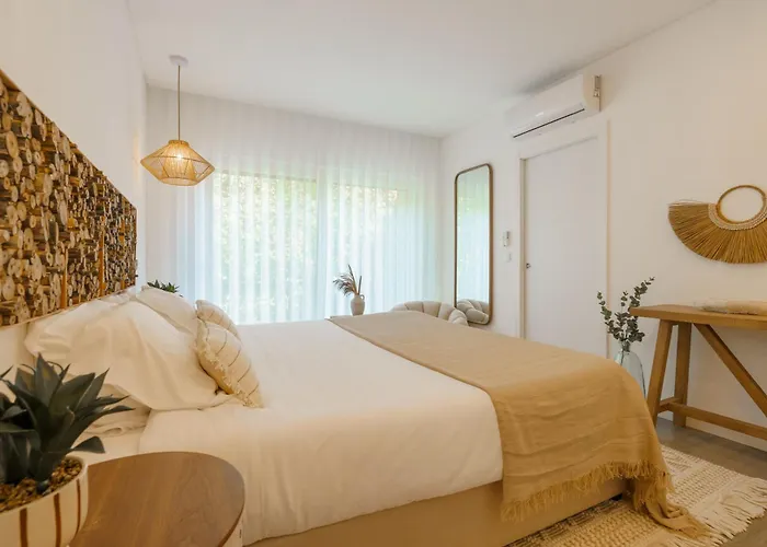 Luxury Chill Villa - Private pool, jacuzzi&exclusive guest experience Santa Barbara (Lisbon)