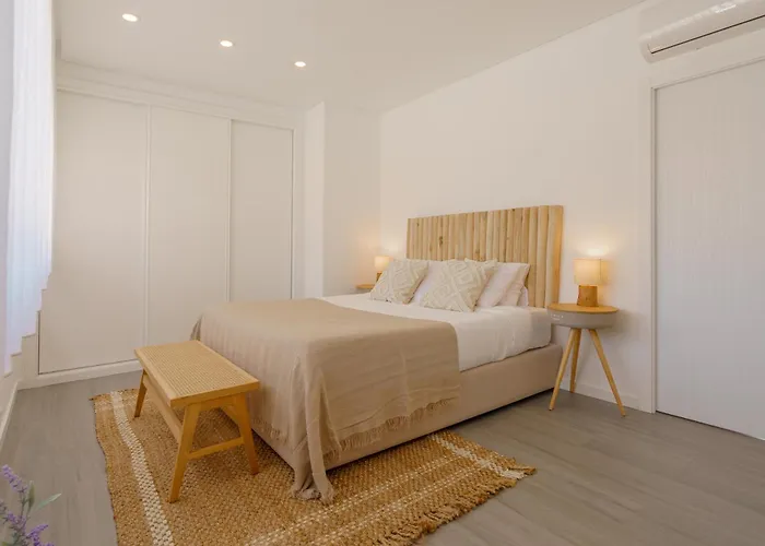 Luxury Chill Villa - Private pool, jacuzzi&exclusive guest experience Villa Santa Barbara (Lisbon)