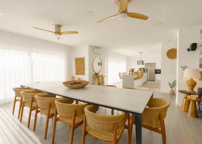 Luxury Chill Villa - Private pool, jacuzzi&exclusive guest experience