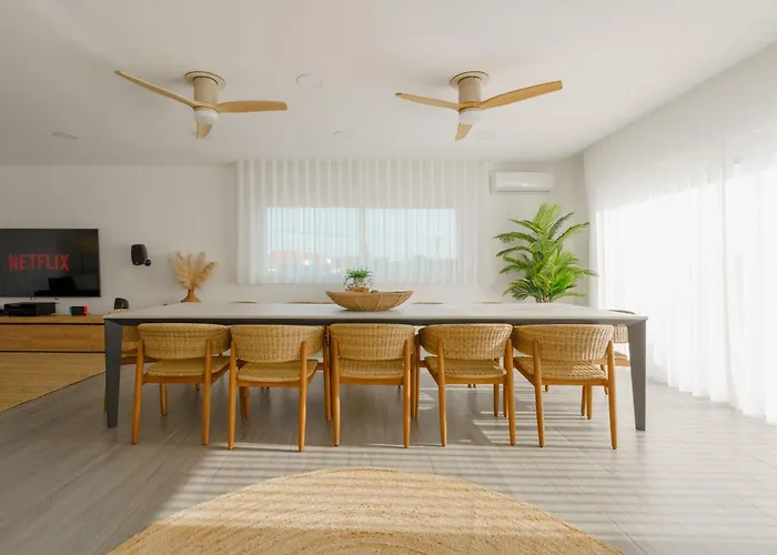 Luxury Chill Villa - Private pool, jacuzzi&exclusive guest experience Villa Santa Barbara (Lisbon)